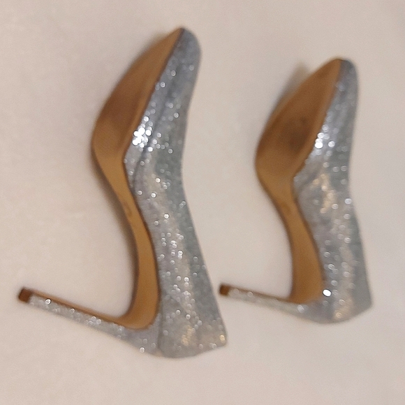 Size 7.5 Michael Kors Silver Sparkle Heels - Picture 4 of 5